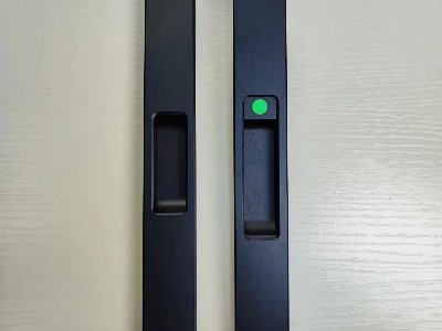 自动碰锁